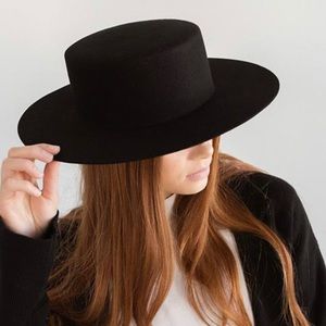 Gigi pip hat black size 53